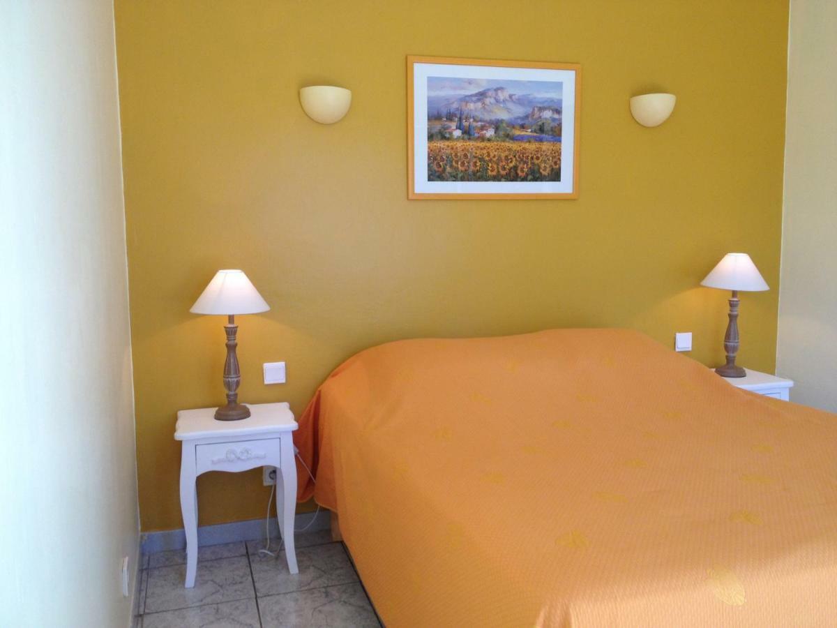 Mas La Cigaliere Bed and Breakfast Venasque Exteriör bild